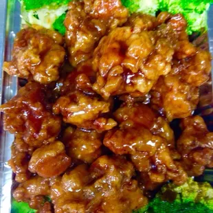 General Tso&apos;s Chicken, one of the best I have ever had!