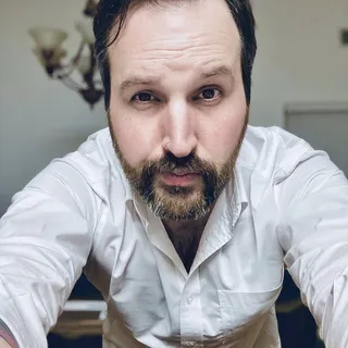 Sean D.