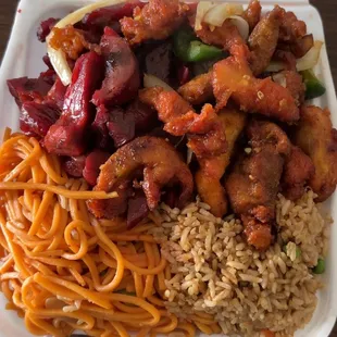 Combo B half and half with bbq pork and Spicy Chicken?