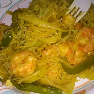 SINGAPORE NOODLES --- PRETTY DECENT FOR THE PRICE, LOTS OF VEGGIES, I WOULD ASK FOR LESS VEGGIES IF POSSIBLE