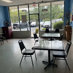 a view of the outside of the restaurant