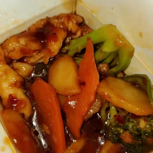 Chicken in garlic sauce