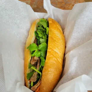 Chicken bahn mi