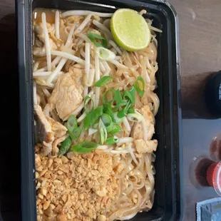 Pad tai chicken