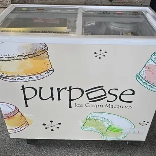 Dessert freezer - Ice Cream Macaroons