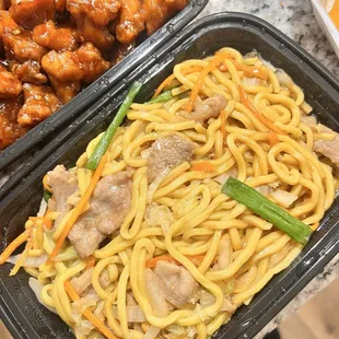 Beef lo mein