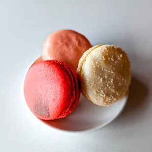 Macarons! Always pretty, always delicious
