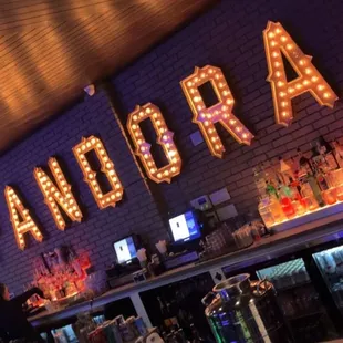 Pandora bar