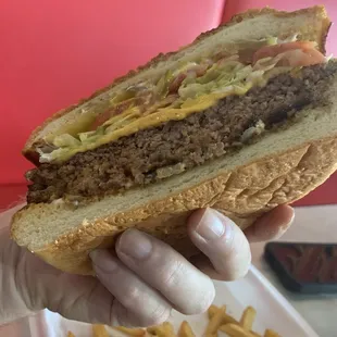 Pandora Burger W/Fries