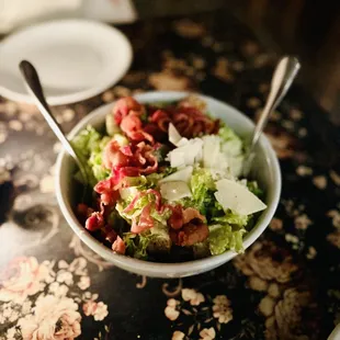 Caesar salad with bacon