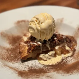 Walnut Crusted Apple Pie