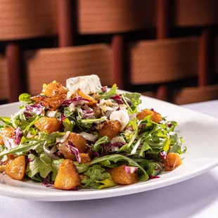 Pear &amp; Gorgonzola Salad