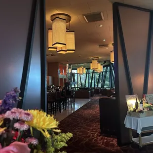 Entrance/Bar Area