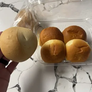 Pan De Coco