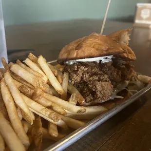 Fried chicken sandwich