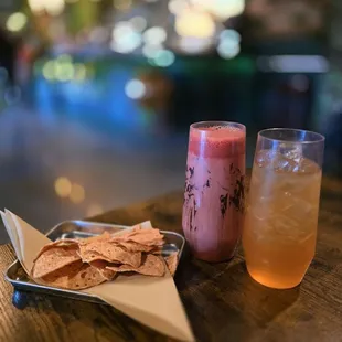 Red velvet latte, peach mango refreshers and red quinoa chips