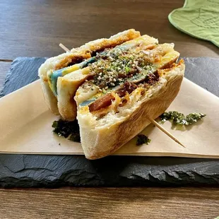 Sichuan breakfast sandwich