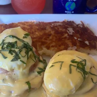 Eggs Benedict w/Tomato, extra crispy hash browns, Blood Orange Mimosa and the best black coffee around!