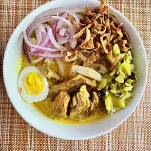 Kao Soi - Thai Curry Noodles (assembled at home)