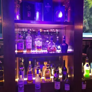 Pang Pang  I like it!  cuz like friendly. Clean. Fantastic what eles. I like side dish Jjak TAE.... WAS GEART EXPERIENCE. I RECOMMAND.