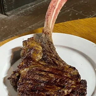 Tomahawk Steak