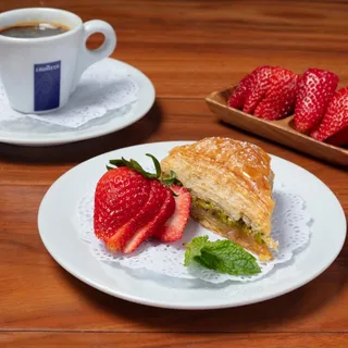 Homemade Pistachio Baklava Side (1pc)