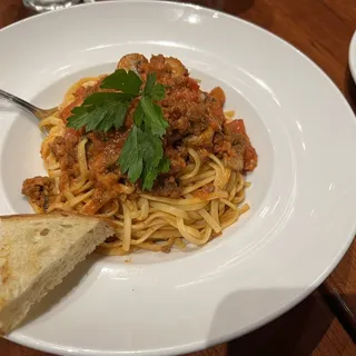 Linguine Bolognese