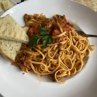 Linguine Bolognese