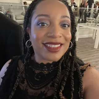 Dominique H.