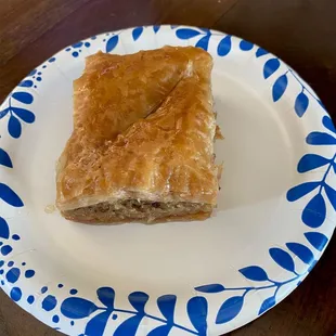 Walnut baklava