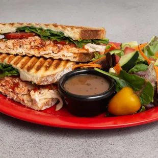 Chicken Marinara w/ mixed greens salad