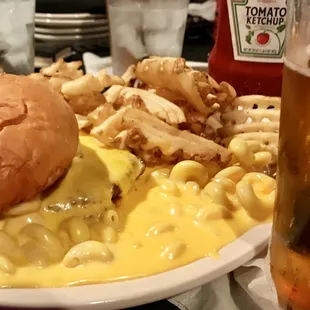 The Mac 'n Cheese Burger. With a Lagunitas IPA. I love this bar.