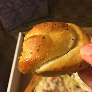 Garlic knot