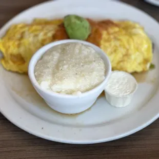 Omelette and grits