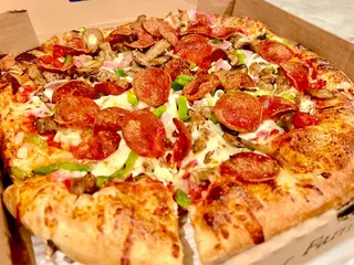 Greek's Pizzeria