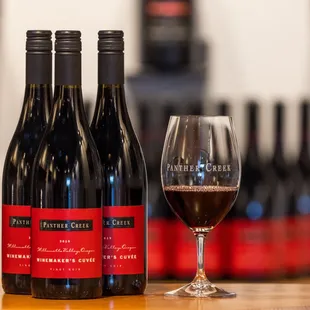 Enjoy World Class Oregon Pinots | Woodinville Wine Tasting