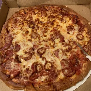 Pepperoni pizza