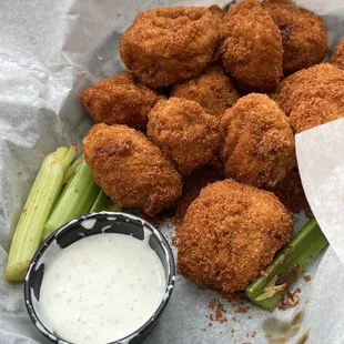 Dry rub boneless chicken wings