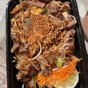 Beef pad thai