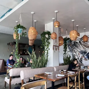 Cute interior decor!  / IG: @yum_inthecity