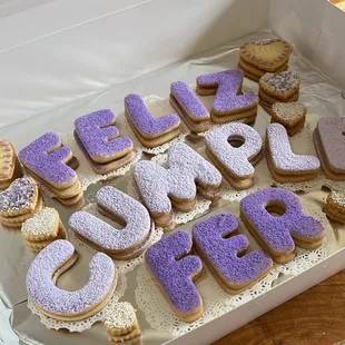 Alfajor Letters with powdered sugar color