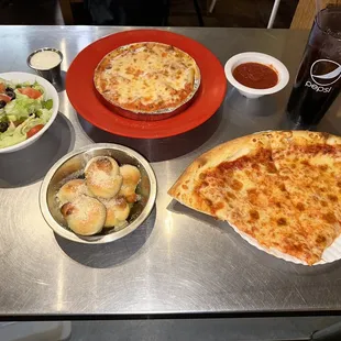 Lunch Special baked ziti 6 Garlic Knots Garden Salad