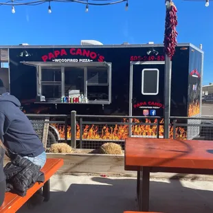 Food truck parked outside Cumbre Brewing Co