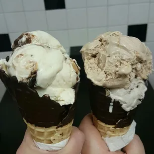 two cones of ice cream