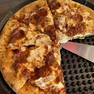 Pepperoni pizza