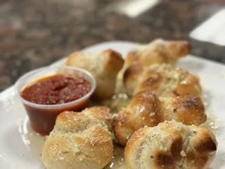 Junior's Pizza & More