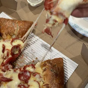 14" Large Stuffed Crust 1 Topping Pizza