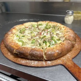 Stuffed crust with artichoke,bell pepper &amp; sausage half pineapple