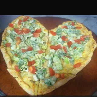 Chicken Caesar salad pizza small 10