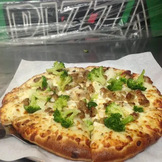 White Delight Pizza small 10